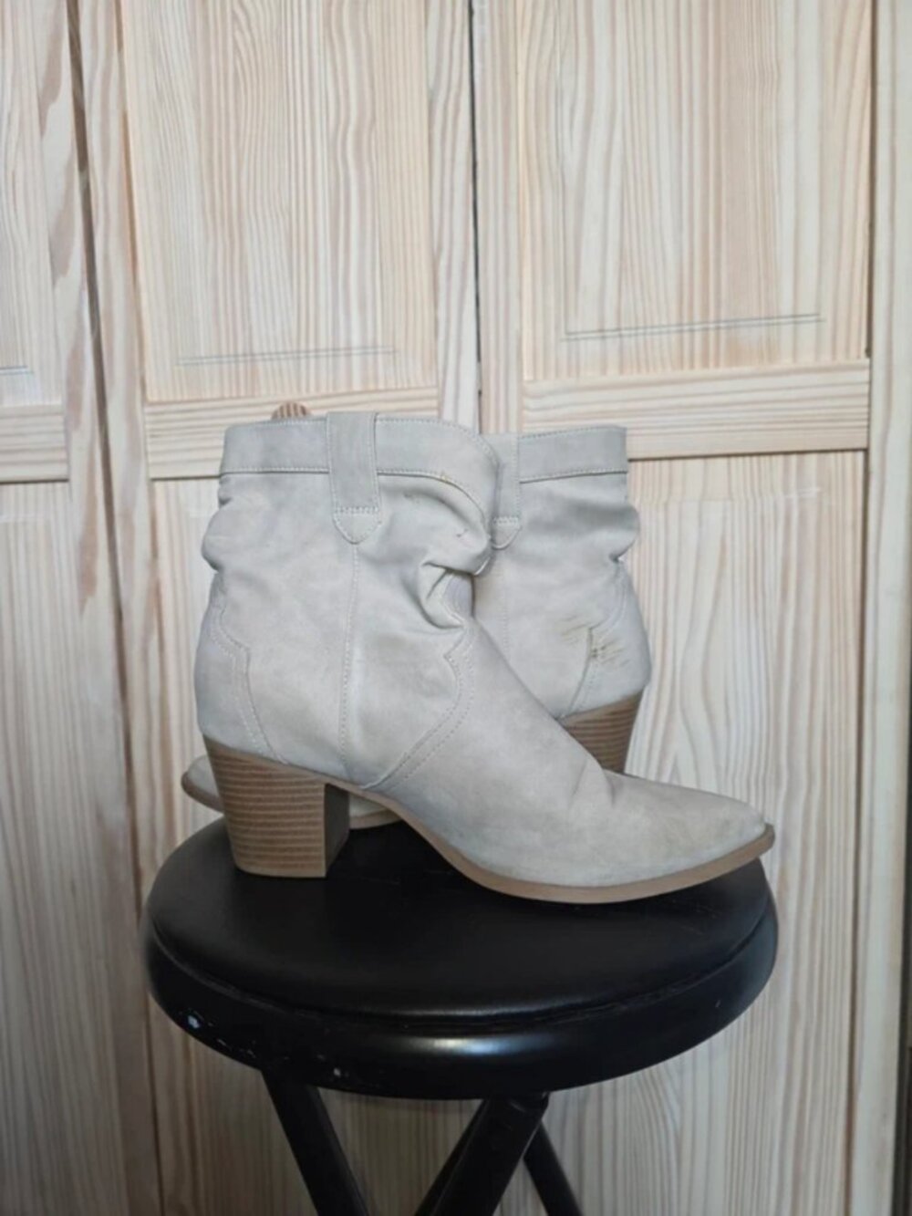 Women's boots